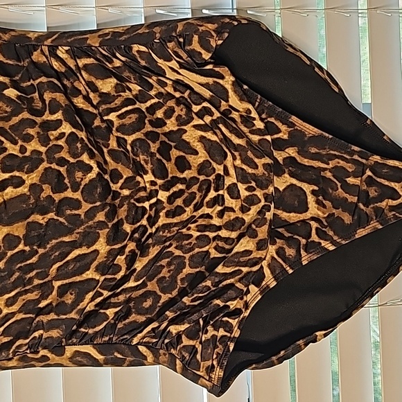 Lauren Ralph Lauren Leopard Print One-Piece Swimsuit Size 12 - Picture 9 of 14